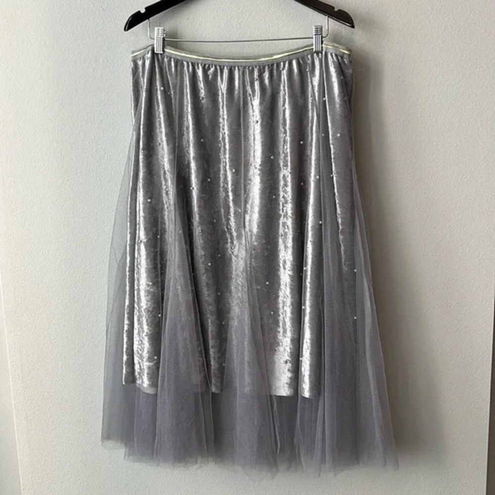 Elegant Silver Tulle Skirt